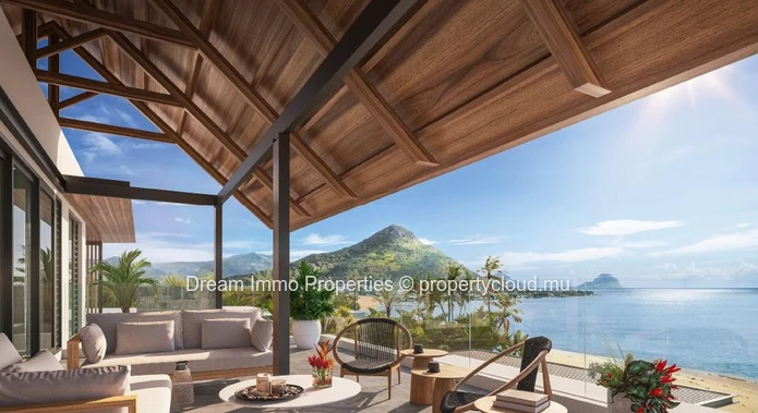 Unique ! Beachfront Villa With Lagoon View, Morne & 5* Hotel Access In The West - Mauritius