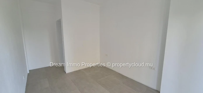 Modern New Residence Close To Amenities & Transport In Quatres Bornes - Mauritius