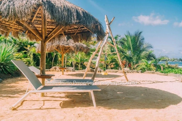 Somptueux Appartement 2 Chambres Pieds Dans L’Eau À Tamarin – Ile Maurice