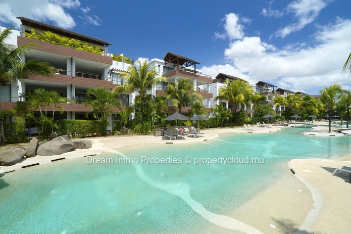 Contemporary Furnished Apartment With Pool View In Choisy-Les-Bains - Mauritius