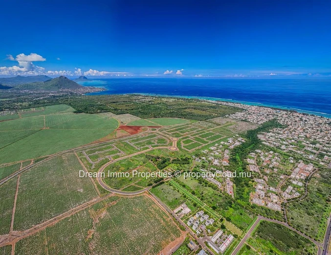 Sea & Mountain View Residential Land In Flic En Flac – Mauritius