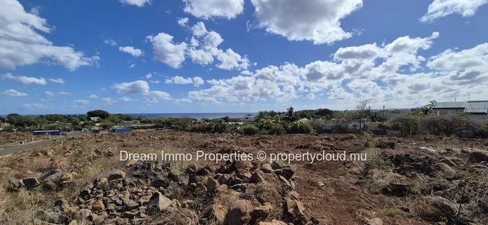 Walking Distance To The Beach! Residential Lands Very Close To The Sea In Albion – Mauritius