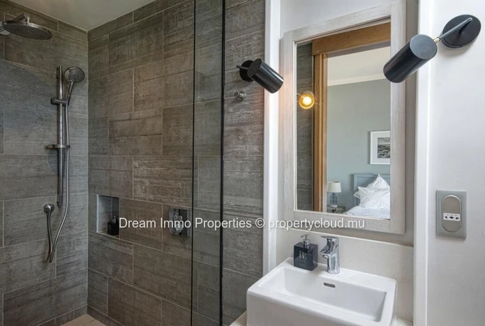 Exceptional Modern Sea View Penthouse In Balaclava?- Mauritius
