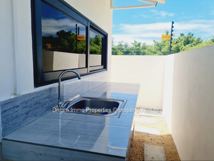 New 4-Bedroom Villa In The Heart Of Grand Baie, Close To The Sea & Amenities – Mauritius