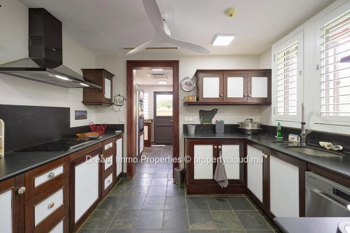 Stunning Tropical-Style Villa With Access To Club Med Plantation D'albion Hotel - Mauritius