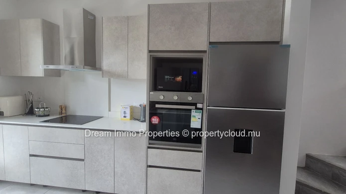 Superb Penthouse For Rent With Sea & Mountain Views In Flic En Flac – Mauritius