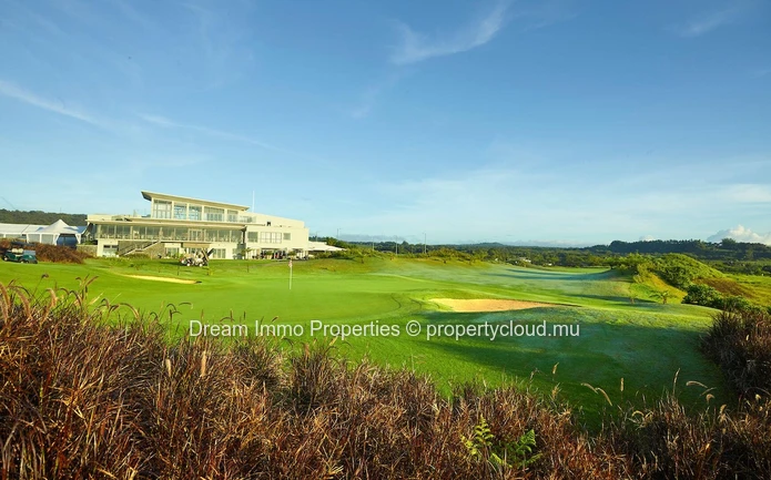 Huge Residential Lands With Golf Views In Bois Chéri - Mauritius