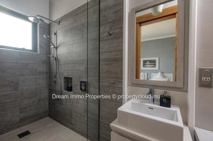 Exceptional Modern Sea View Penthouse In Balaclava?- Mauritius