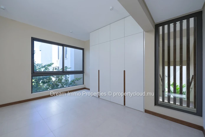 New Apartment With Private Roof Top And Sea View In Pte Aux Canonniers - Mauritius