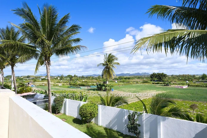 Top Deal Investisseur ! 3 Villas Vue & Face Mer A Belle Mare – Ile Maurice