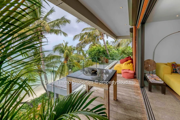 Exceptional Waterfront Penthouse With Panoramic Sea View In Pereybere – Mauritius