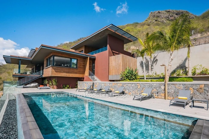 Unique! New Villa With 270° Sea & Morne Views On The Hills Of Black River – Mauritius