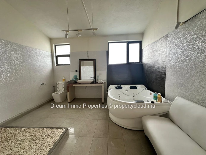 Great Opportunity! 2 Independent Houses Close To Amenities In Rose Belle – Mauritius