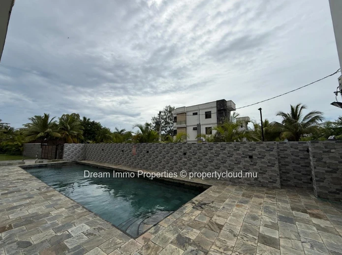 Superbe Appartement Meublé À 2 Pas De La Mer À Péreybère – Ile Maurice