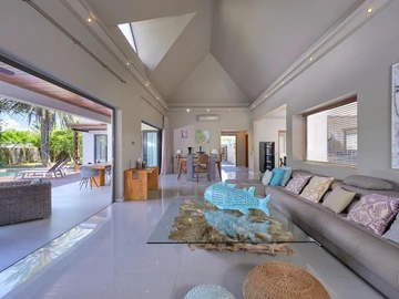 5 Bedroom Villa
