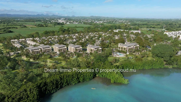 Beautiful Sea View Penthouses Within A Beachfront Resort With Hotel, Golf & Beach Access 