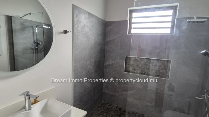 Superb Penthouse For Rent With Sea & Mountain Views In Flic En Flac – Mauritius