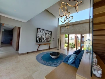 5 Bedroom Villa