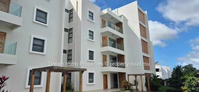 New Contemporary 3-Bedroom Apartment Close To The Sea In Pereybere - Mauritius