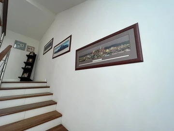 5 Bedroom Villa