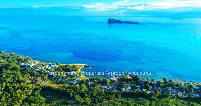 100 Meters From The Beach! Clubhouse For Sale In Cap Malheureux – Mauritius