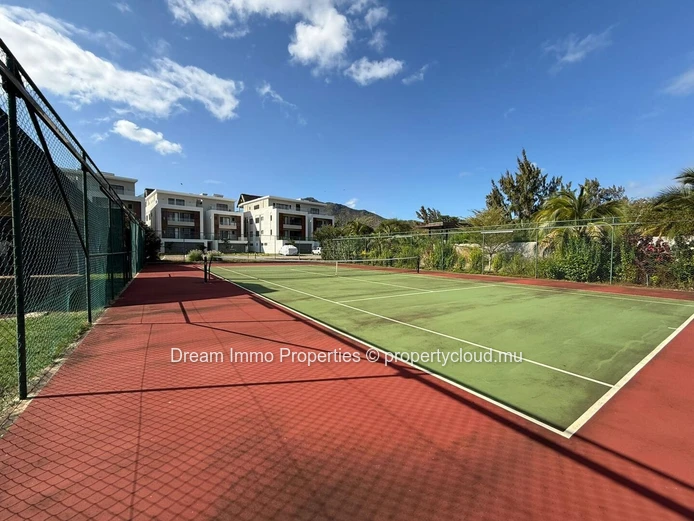 Superb Apartments With Sea Or Mountain Views Within A Beachfront Residence - Mauritius
