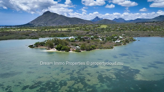 Beachfront Apartments In A Beautiful Residence In Black River - Mauritius