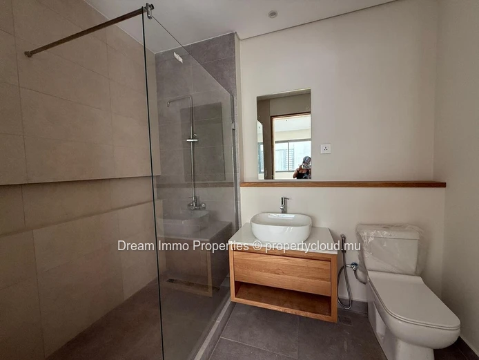 Superb Apartments With Sea Or Mountain Views Within A Beachfront Residence - Mauritius