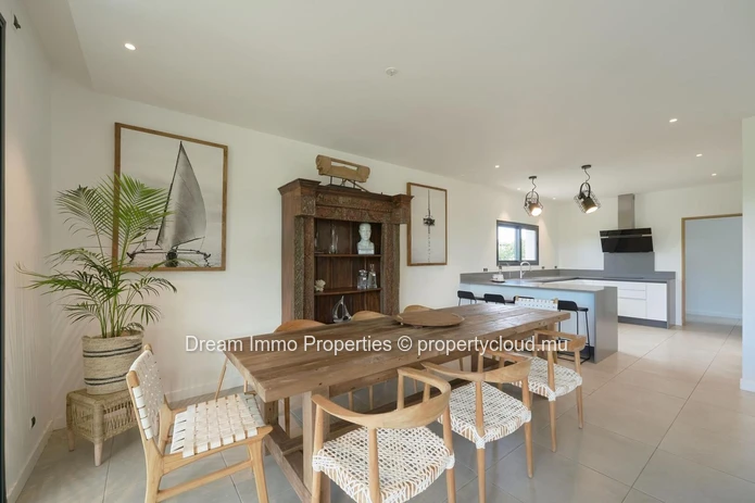 Villa With Mountain Views & Surrounding Nature, A Stone's Throw From The Tamarina Golf Course - Mauritius