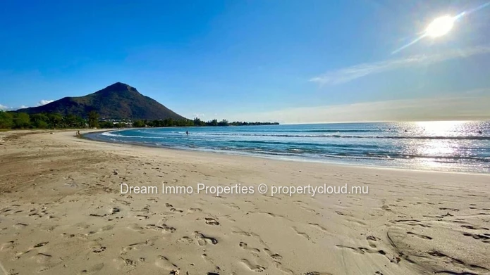 Somptueux Appartement 2 Chambres Pieds Dans L’Eau À Tamarin – Ile Maurice
