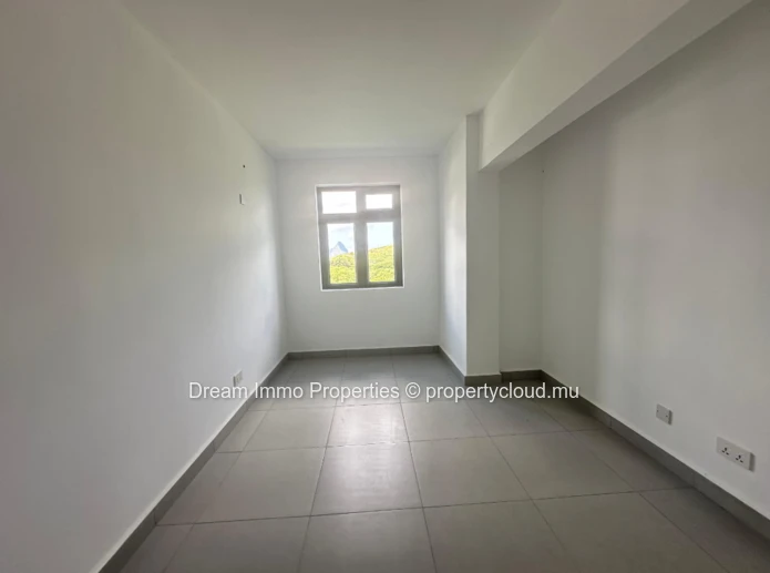 Beautiful 3-Bedroom Apartment With Mountain Views In Phoenix – Mauritius