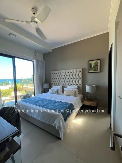 Superbe Appartement 3 Chambres Avec Vue Mer Imprenable A Flic En Flac – Ile Maurice