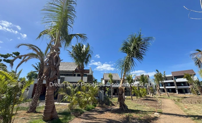 Unique ! Beachfront Villa With Lagoon View, Morne & 5* Hotel Access In The West - Mauritius