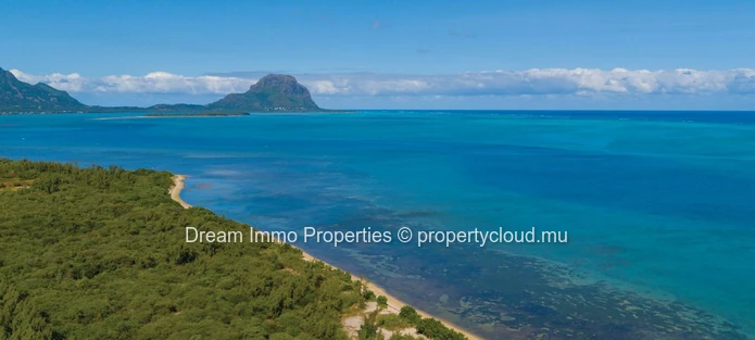 Prestigious Beachfront & Sea View Penthouses In Black River - Mauritius 