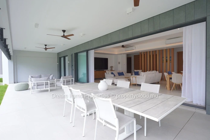 Prestigious 3-Bedroom Apartment In A Golf Course Within Mont Choisy Park - Mauritius