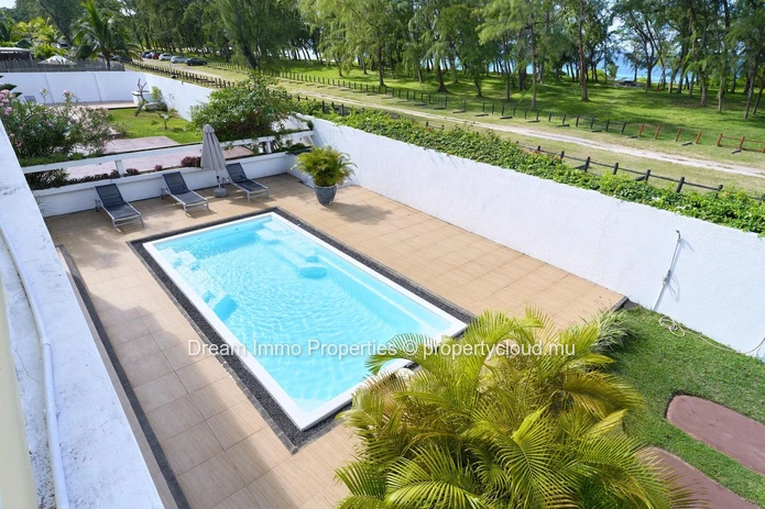 Top Deal Investisseur ! 3 Villas Vue & Face Mer A Belle Mare – Ile Maurice