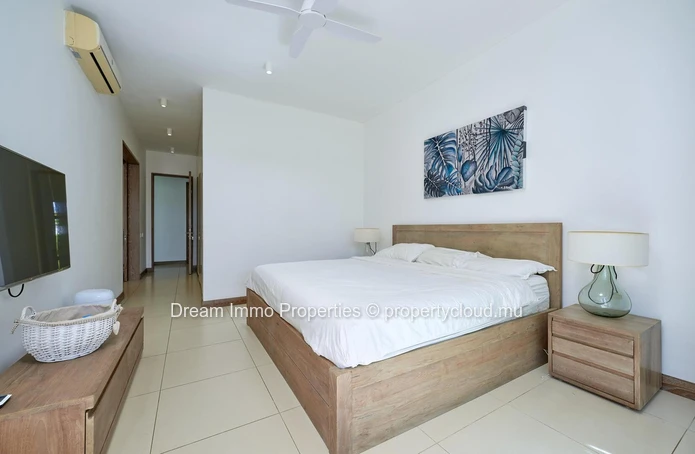 2 Minutes' Walk From The Beach! Beautiful 3 Bedroom Townhouse In Grand Baie - Mauritius