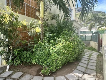 4 Bedroom Townhouse, Duplex