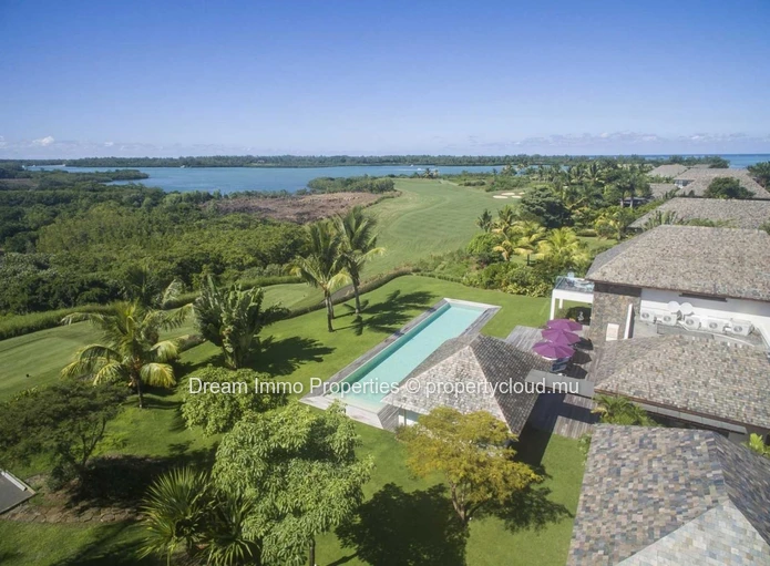 Beautiful And Huge Irs Lands For Sale In A Luxurious 5 * Resort On The East Of Mauritius