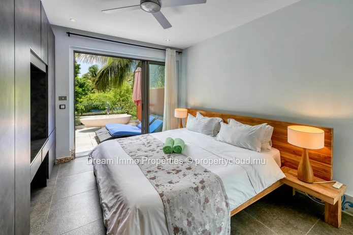 Exceptional Waterfront Penthouse With Panoramic Sea View In Pereybere – Mauritius
