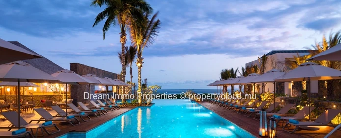 Spacious 4-Bedroom Beachfront Villa With 5*-Hotel Access Close To Blue Bay – Mauritius