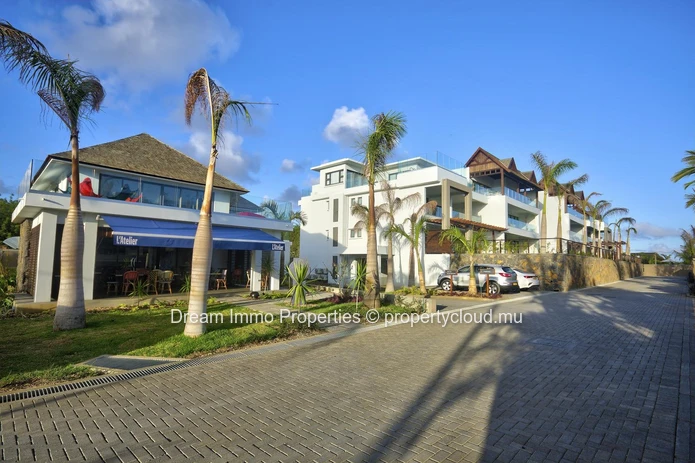 Luxury 4-Bedroom Villa 500 Meters From The Sea In The North Of Mauritius