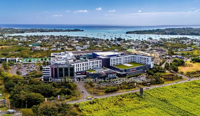 Modern 1-Bedroom Apartments With Hotel Services In Grand Baie La Croisette