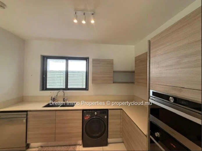 Stunning 3-Bedroom Apartment Close To The Sea In Pereybere – Mauritius