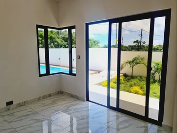 4 Bedroom Villa