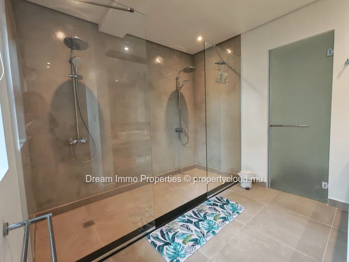 New & Luxury Duplex Apartment In A Premium Area Of Pte Aux Canonniers - Mauritius