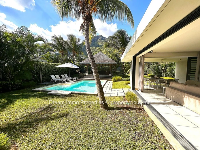 Superb 3-Bedroom Villa Close To The Sea In A Resort In Black River – Mauritius