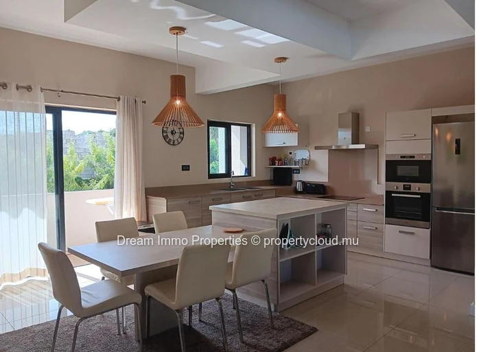 Beachfront! Somptuous Sea View Resale Apartment In Flic En Flac – Mauritius
