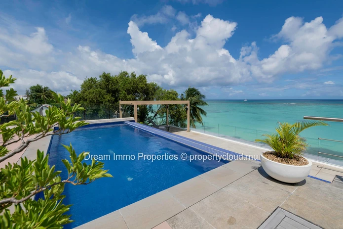 Exceptional Waterfront Penthouse With Panoramic Sea View In Pereybere – Mauritius