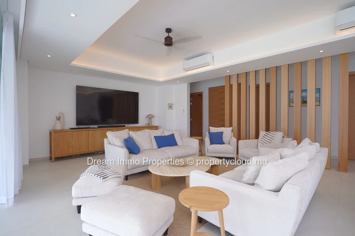 Prestigious 3-Bedroom Apartment In A Golf Course Within Mont Choisy Park - Mauritius
